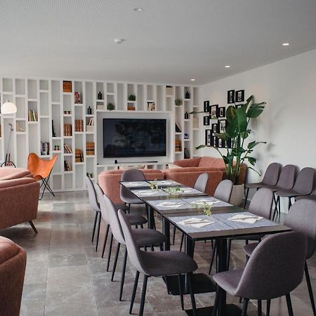 فندق A House In Estoril - Adults Only المظهر الخارجي الصورة The library at the University of Roehampton