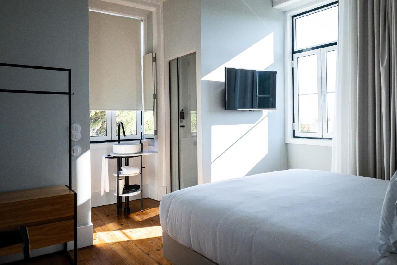 فندق A House In Estoril - Adults Only المظهر الخارجي الصورة A room at the hotel