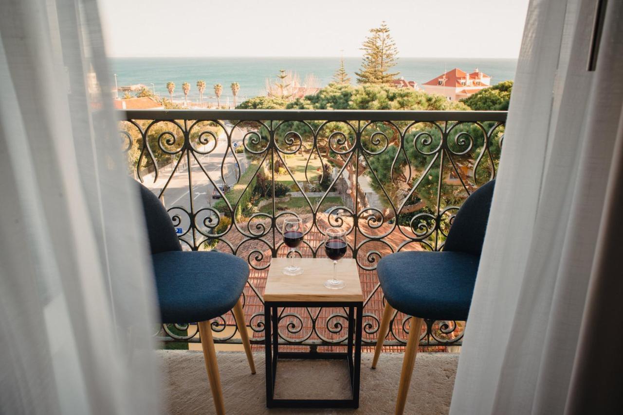فندق A House In Estoril - Adults Only المظهر الخارجي الصورة A balcony in a hotel room