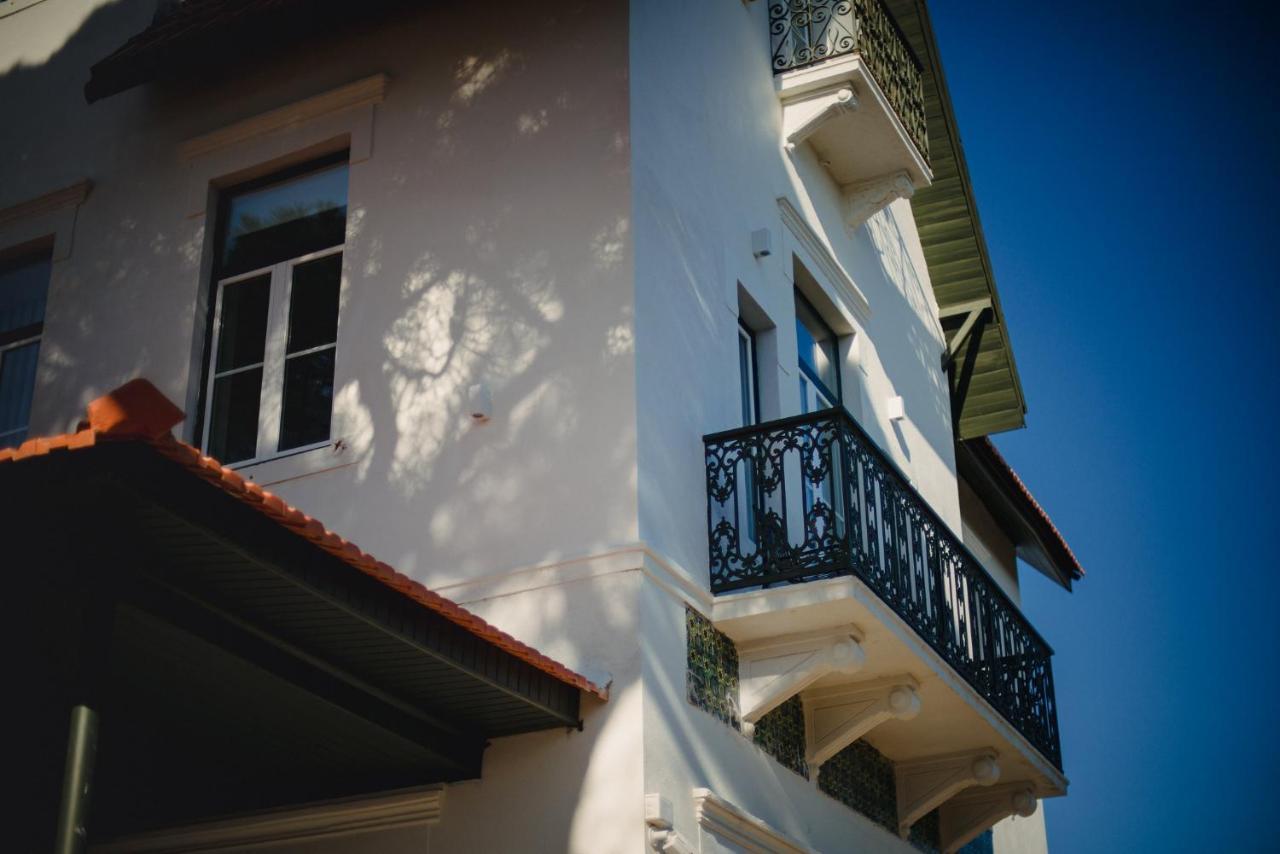 فندق A House In Estoril - Adults Only المظهر الخارجي الصورة A typical house in the city